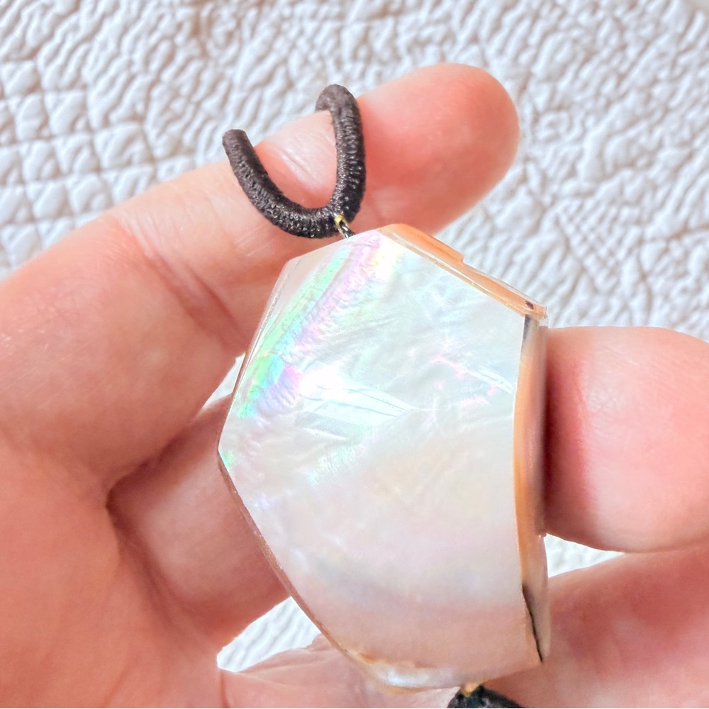 Mother of Pearl Hair Jewel